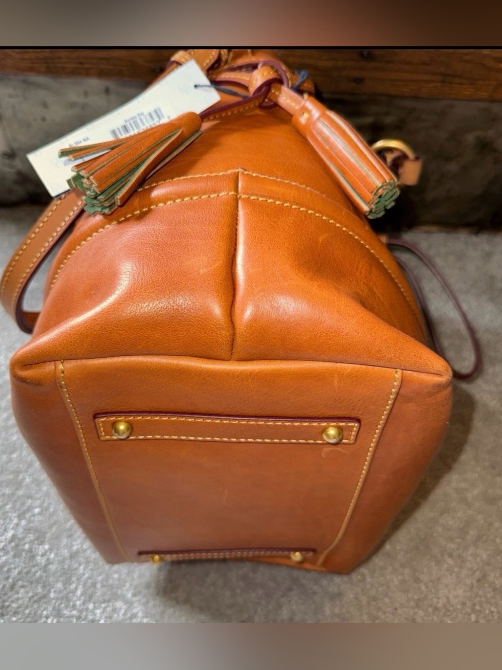 Dooney & Bourke Florentine Buckley Bag in excellent condition - Picture 5 of 12